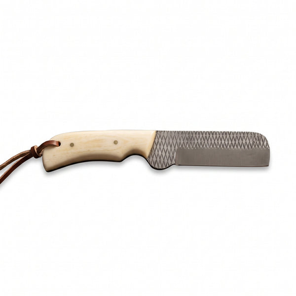 Ranch 7.5" Rasp Steel Bull Cutter | Camel Bone, side profile on white