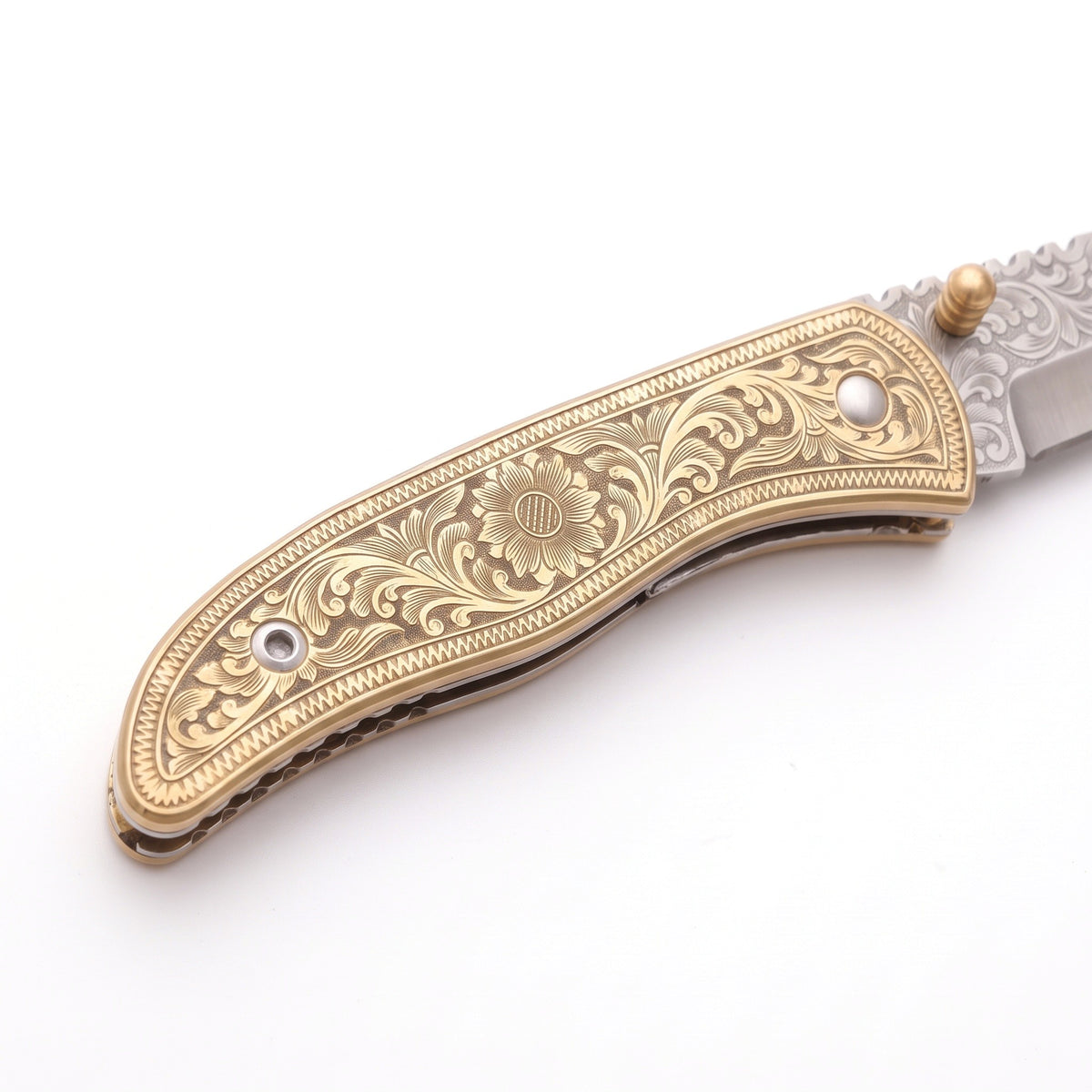 Creek 7.75" Carbon Steel Pocket Knife | Brass, handle and fittings close-up