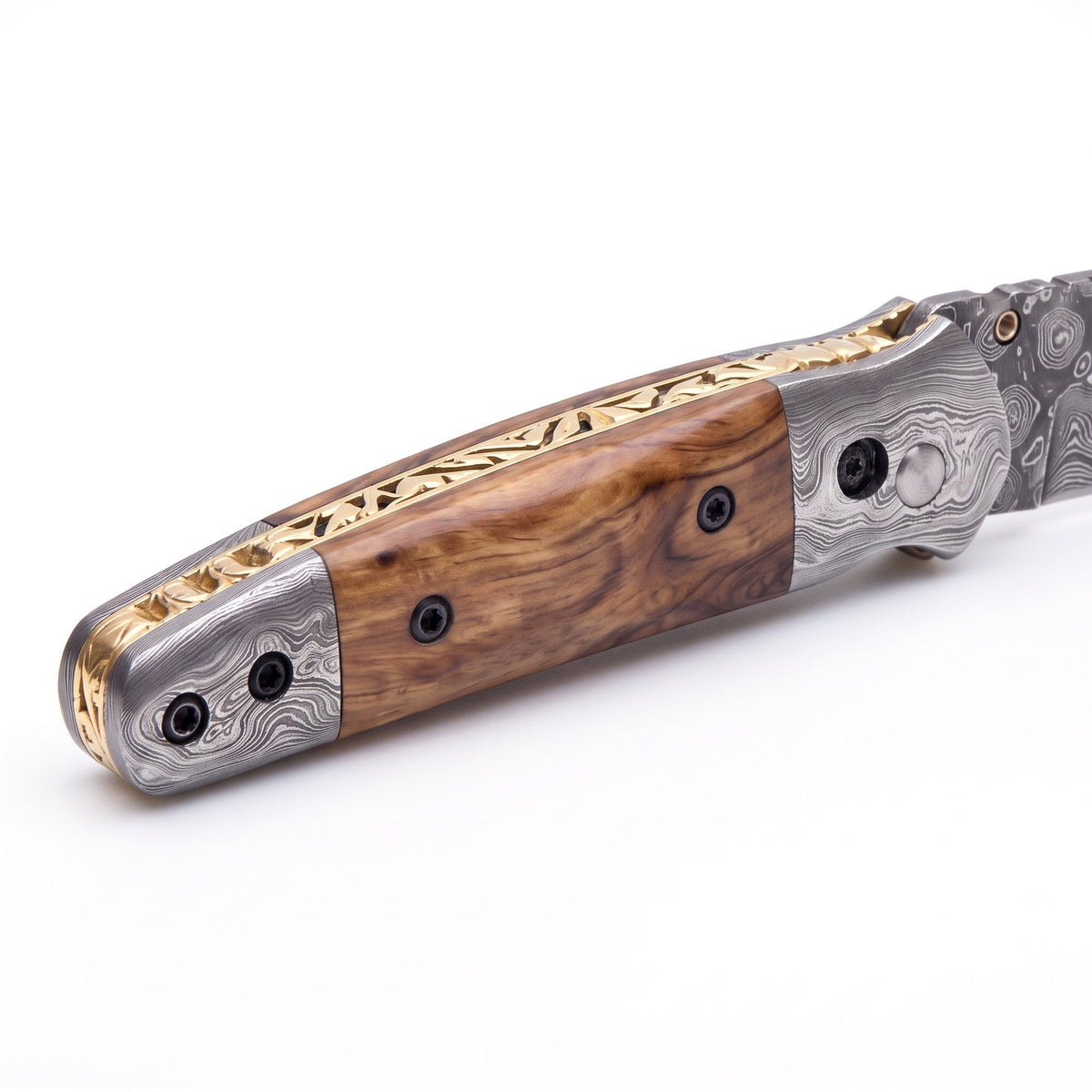 Creek 7.2" Damascus Pocket Knife | Amber Burl, handle and fittings close-up