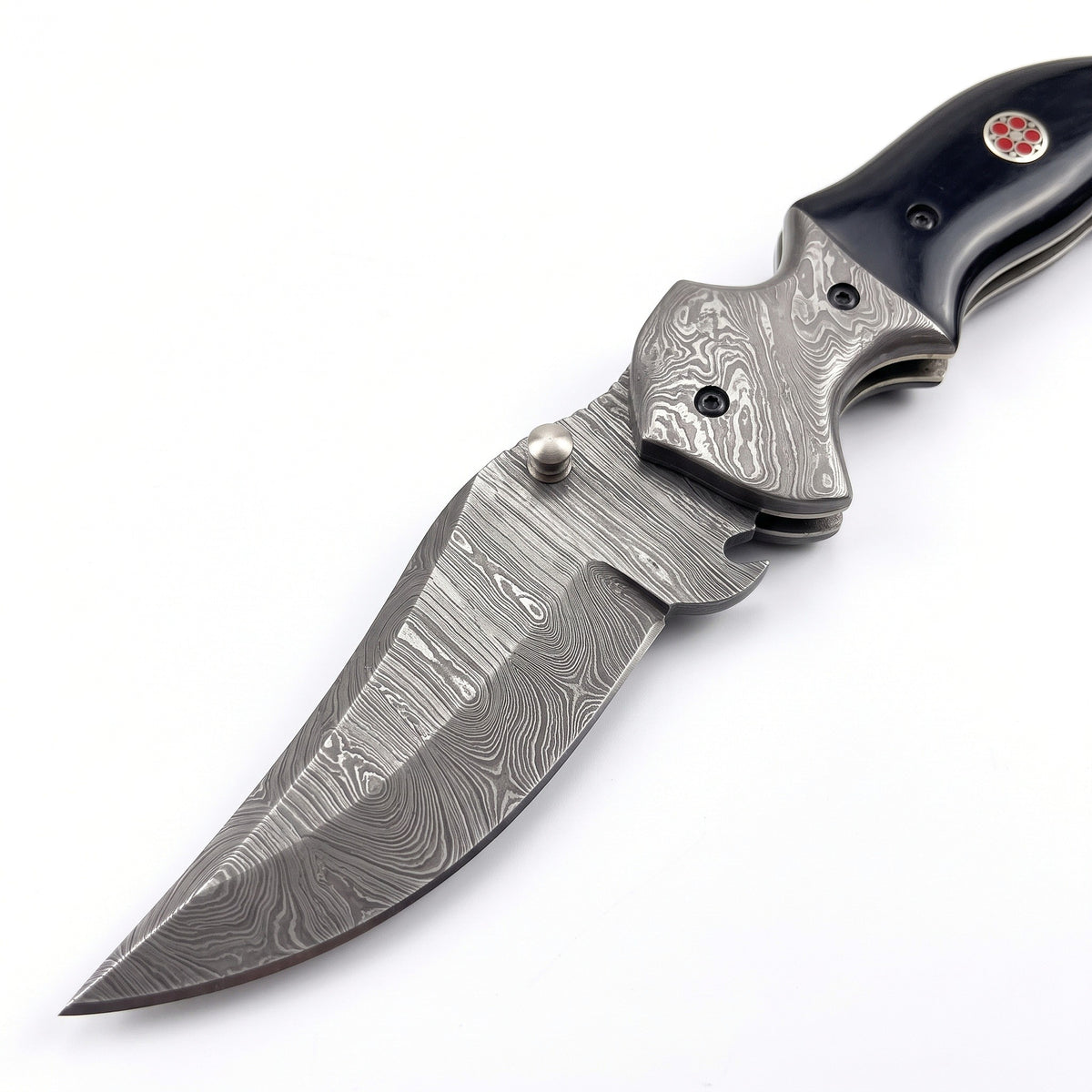 Creek 7" Damascus Pocket Knife | Buffalo Horn, Damascus blade close-up