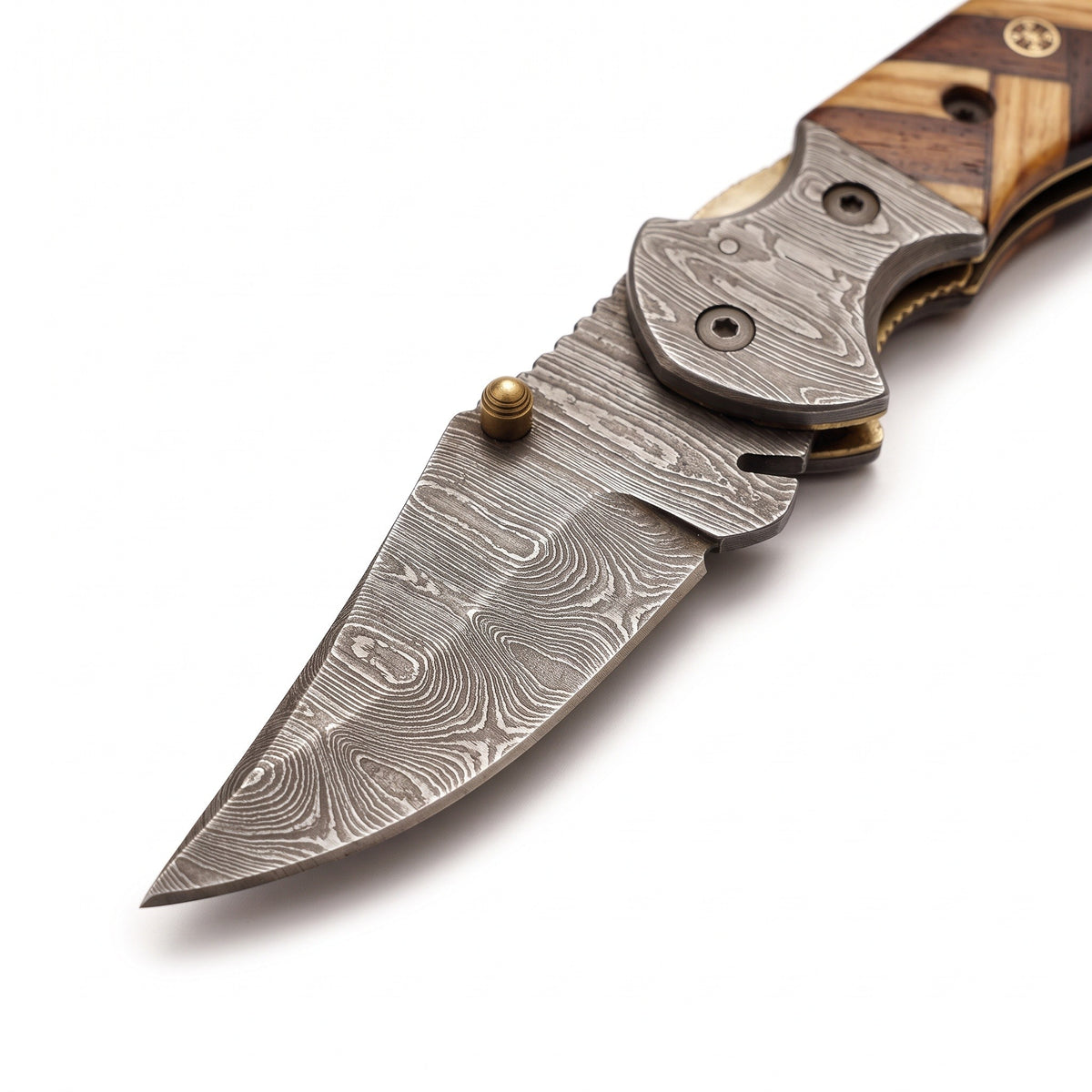 Creek 7" Damascus Pocket Knife | Olive Wood, Damascus blade close-up