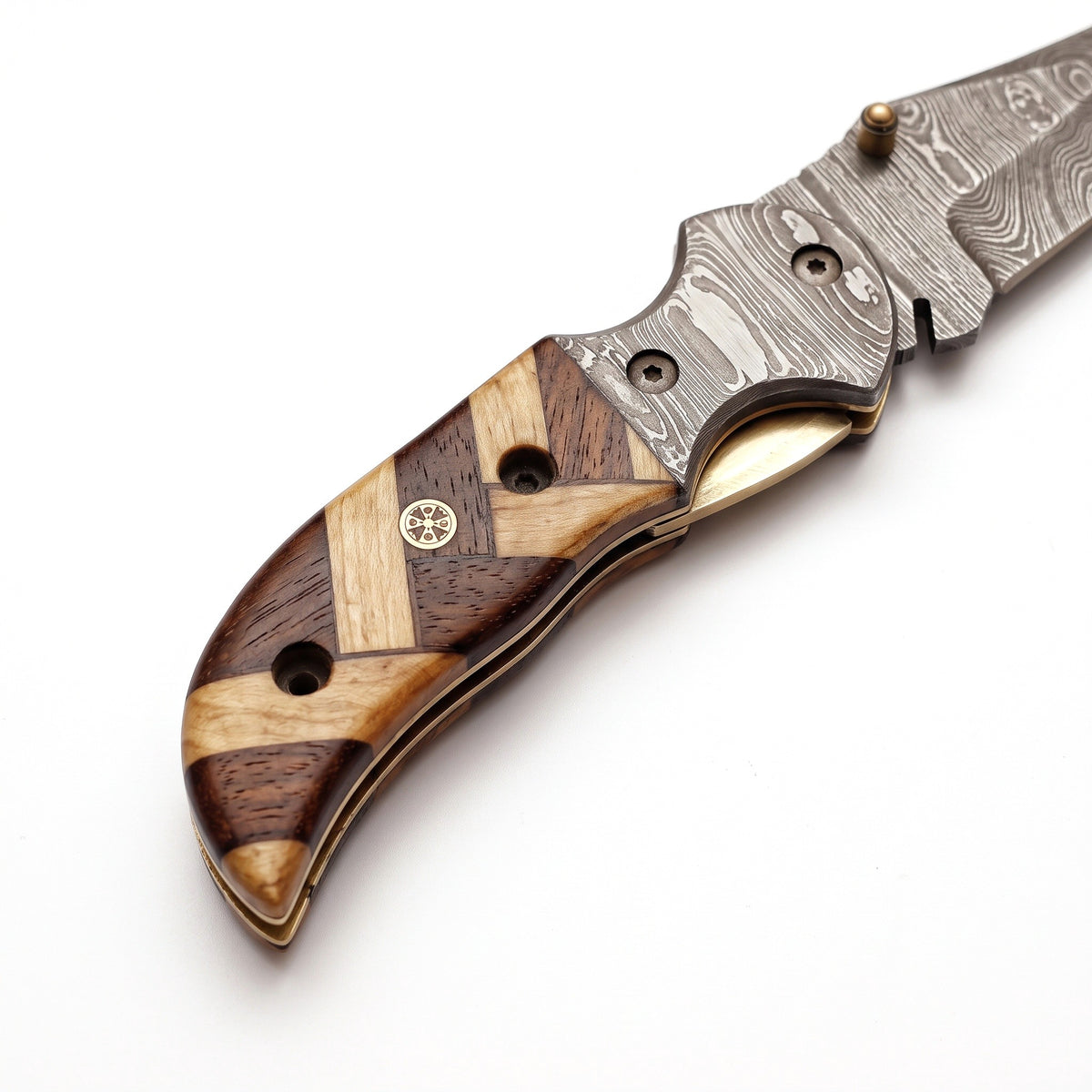 Creek 7" Damascus Pocket Knife | Olive Wood, handle and fittings close-up