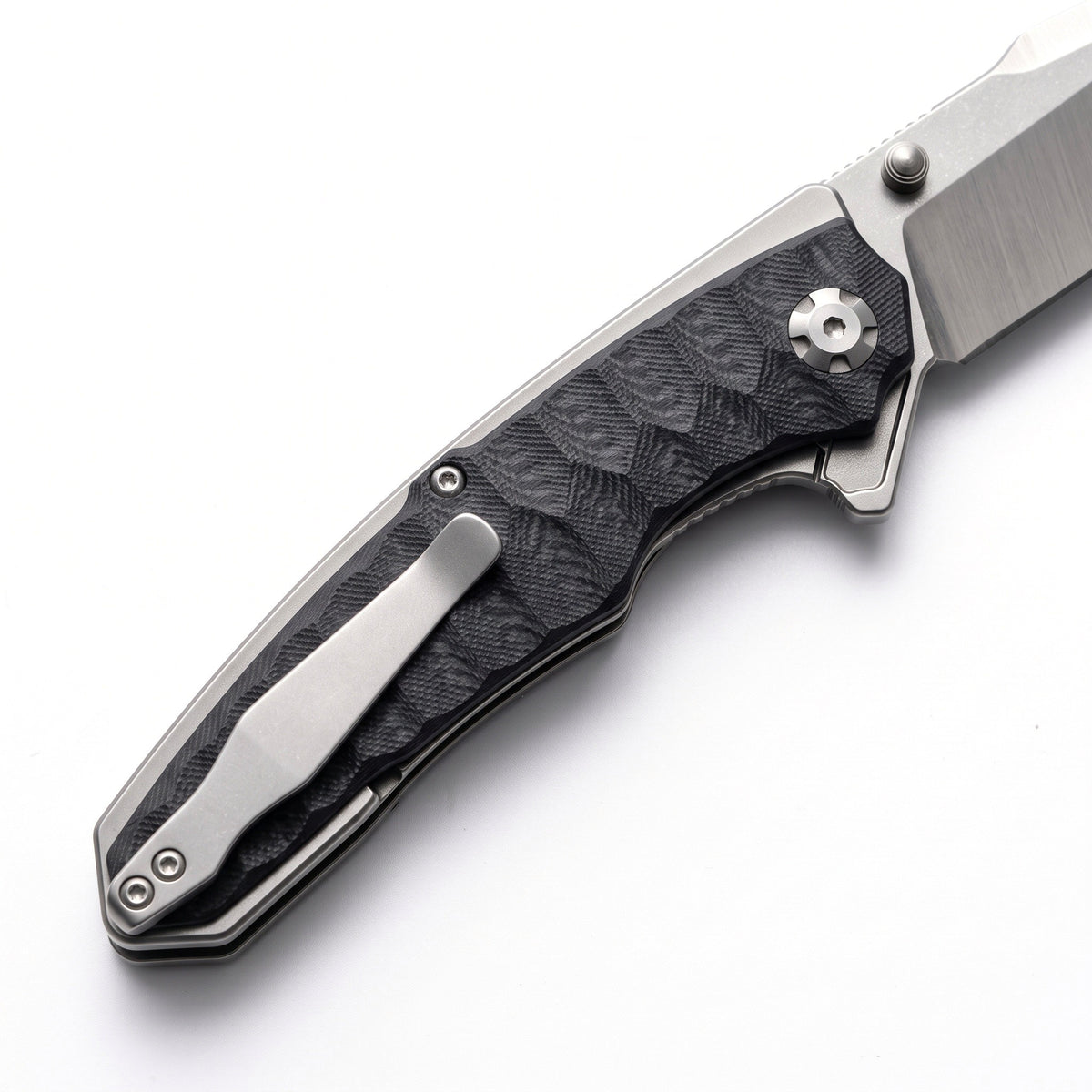 Creek 8.5" Carbon Steel Pocket Knife | G10, handle and fittings close-up