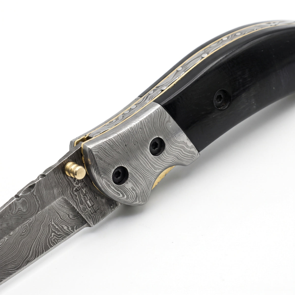 Creek 8" Damascus Pocket Knife | Buffalo Horn, handle and fittings close-up