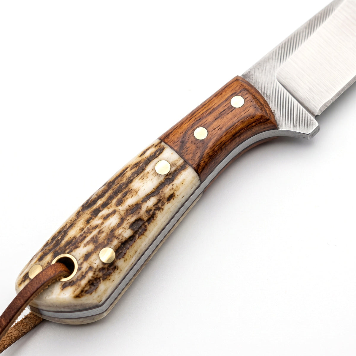 Ranch 7.5" Carbon Steel Cowboy Knife | Stag, handle and fittings close-up