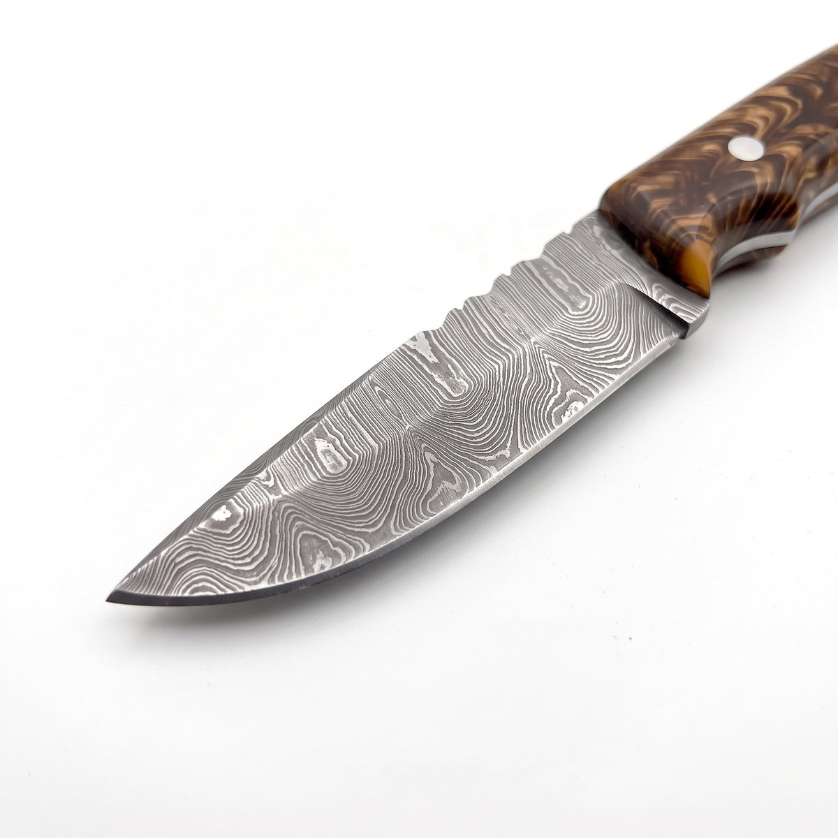 Ranch 8" Damascus Cowboy Knife | Resin, Damascus blade close-up