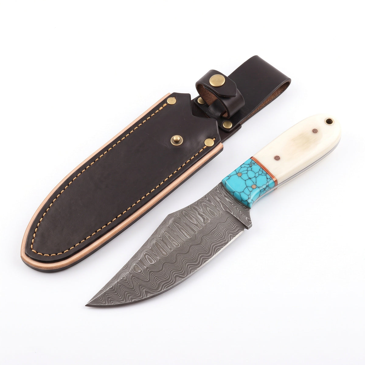 Ridgeback 8.5" Damascus Hunting Knife | Horn, three-quarter view with the Crownridge sheath