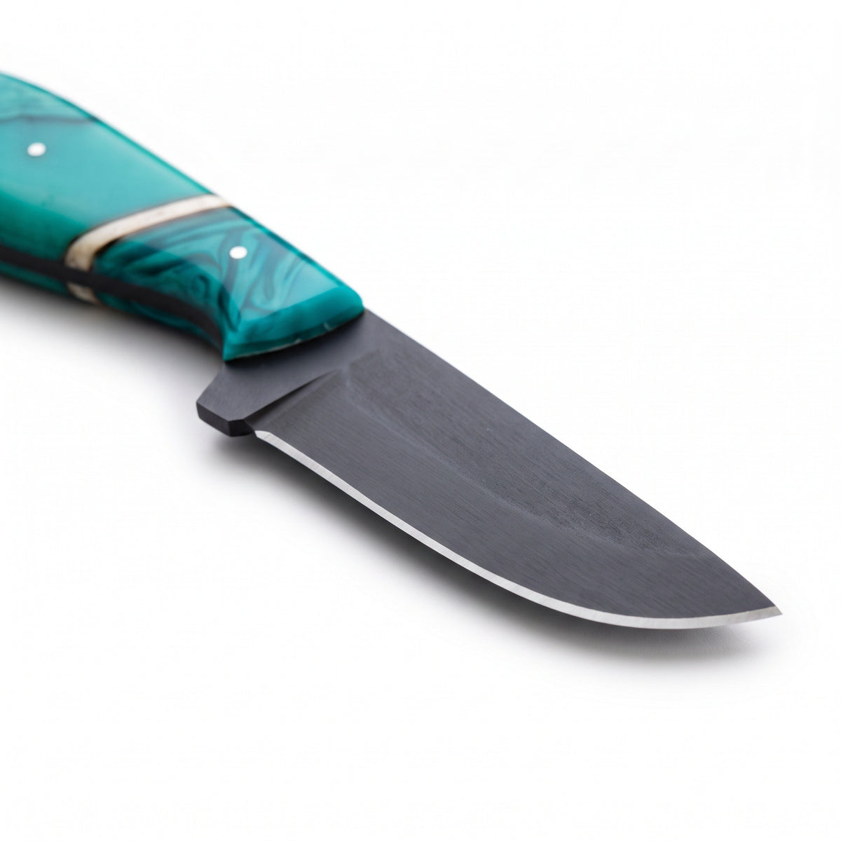 Ridgeback 8.5" Carbon Steel Hunting Knife | Turquoise, carbon steel blade close-up