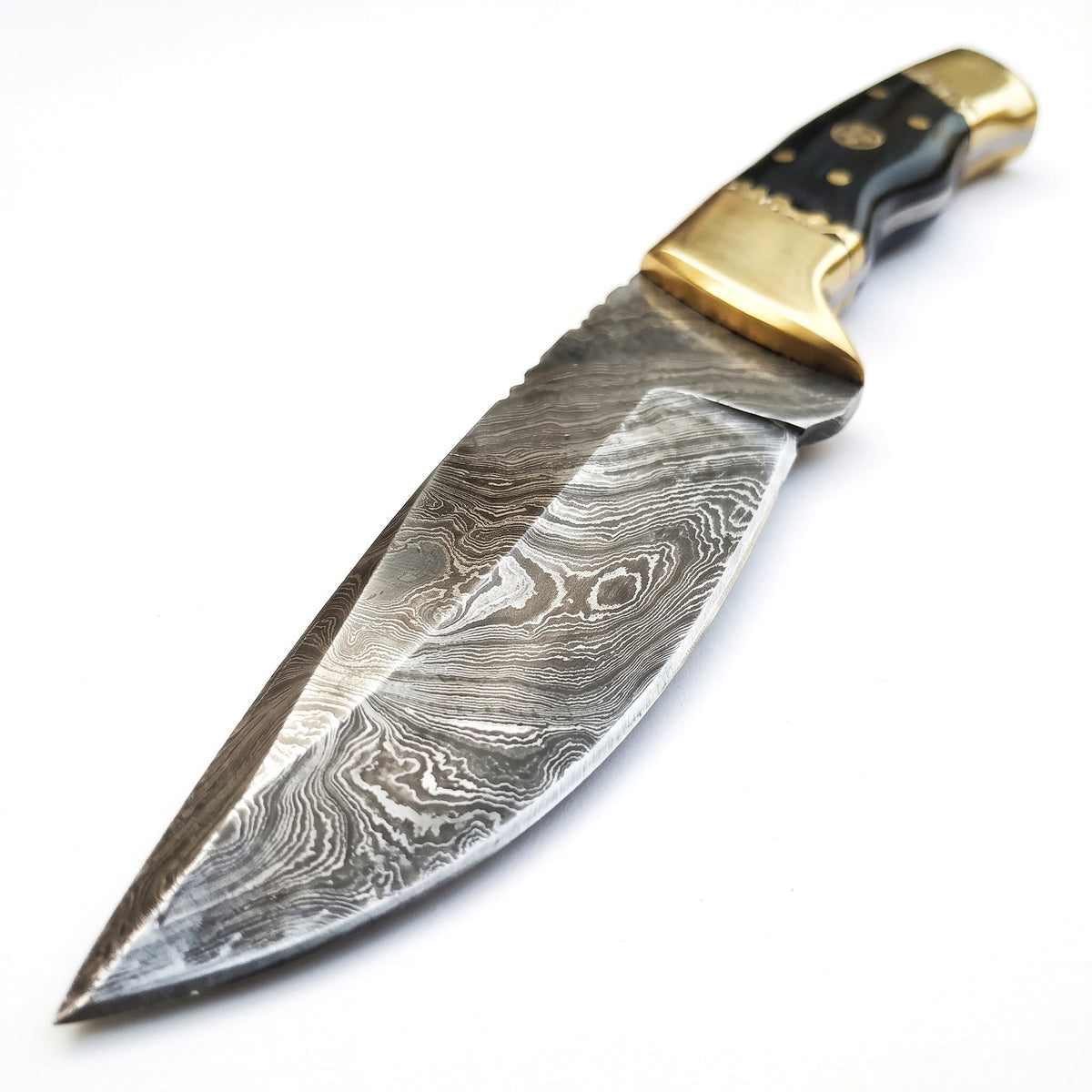 Ridgeback 8" Damascus Hunting Knife | Buffalo Horn & Brass, Damascus blade close-up