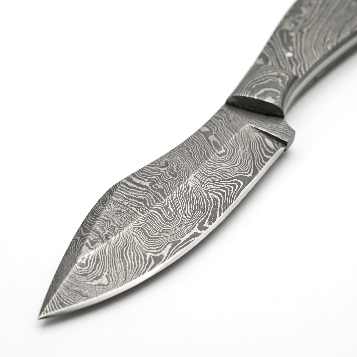 Timber 8" Damascus Camp Knife | Damascus Steel, Damascus blade close-up