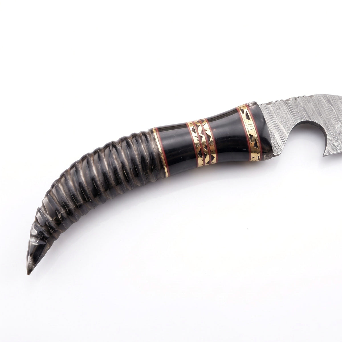 Timber 10.5" Damascus Tracker Knife | Buffalo Horn, handle and fittings close-up