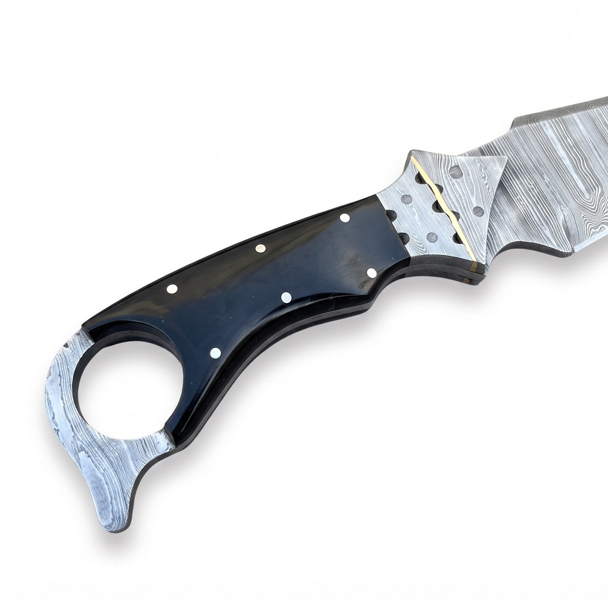 Trailhead 11" Damascus Skinning Knife | Buffalo Horn, handle and fittings close-up