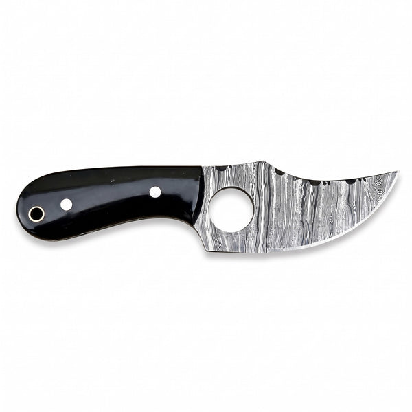 Trailhead 7" Damascus Skinning Knife | Buffalo Horn, side profile on white
